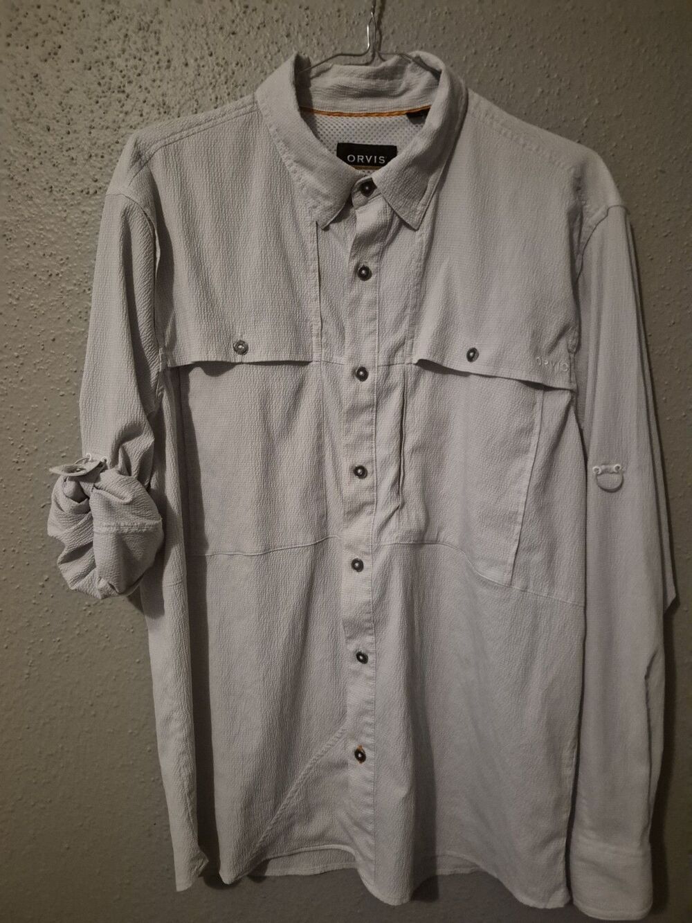 Orvis Trout Bum Men's Size M Vented Fishing Technical Shirt Long Sleeve Cream